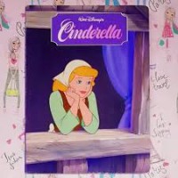 Cinderella : Walt Disney