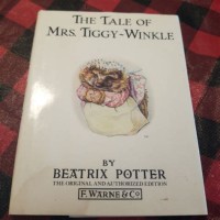 The Tale Of MRS. Tiggy - Winkle : Kisah Ibu Tiggy - Winkle